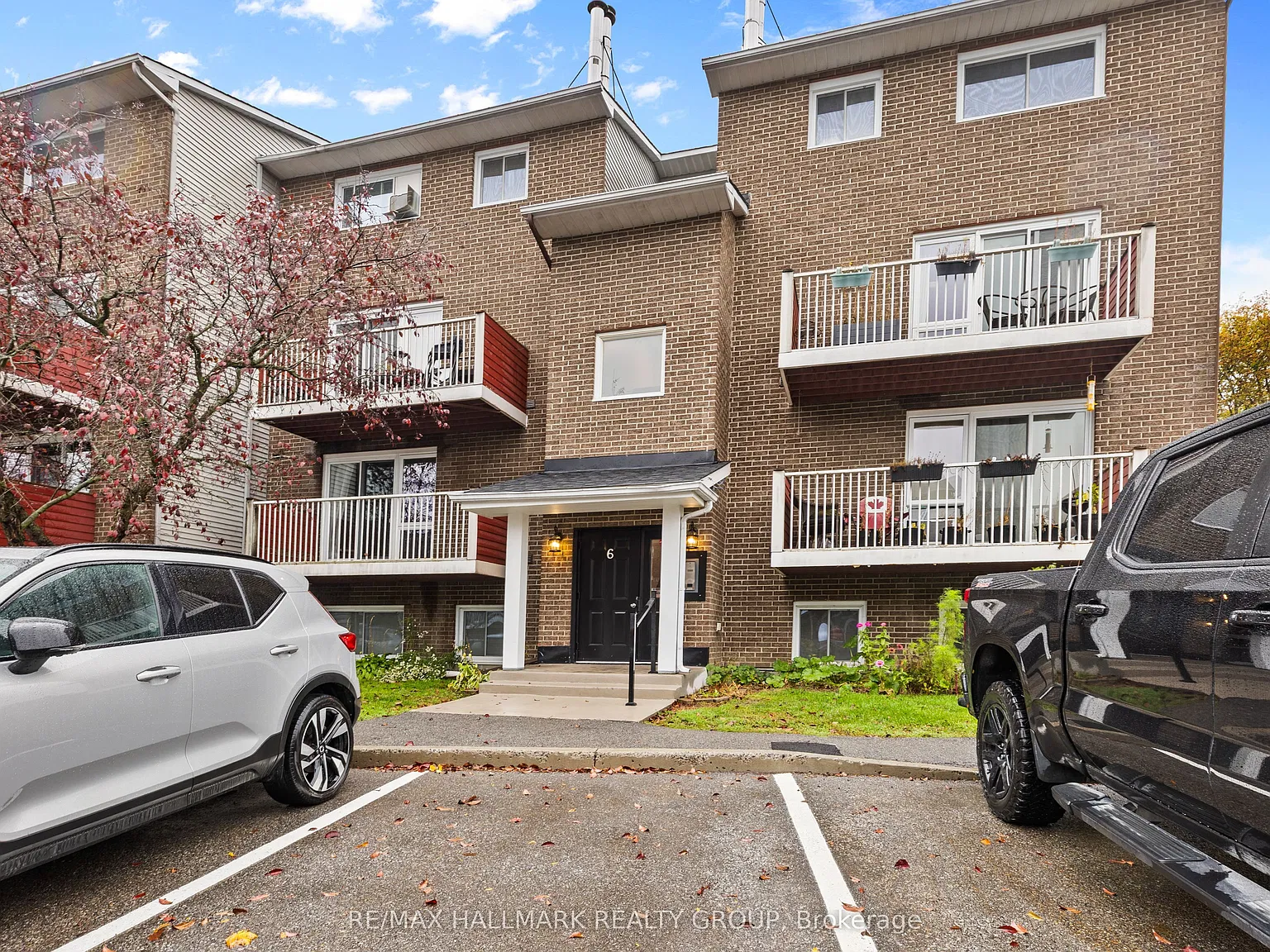 2 bed, $2,200 — Photo 2
