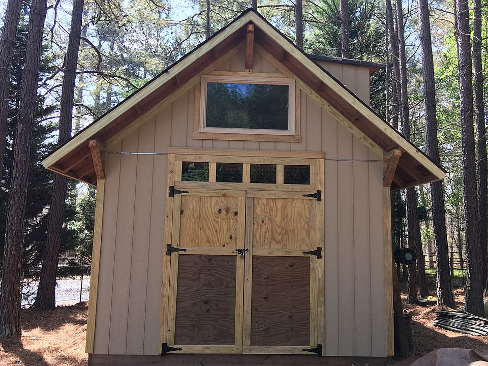 1st image of 422 Shadow Oak Dr SE