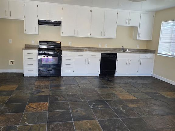 4th image of 315 Warren Ave #A & B-317