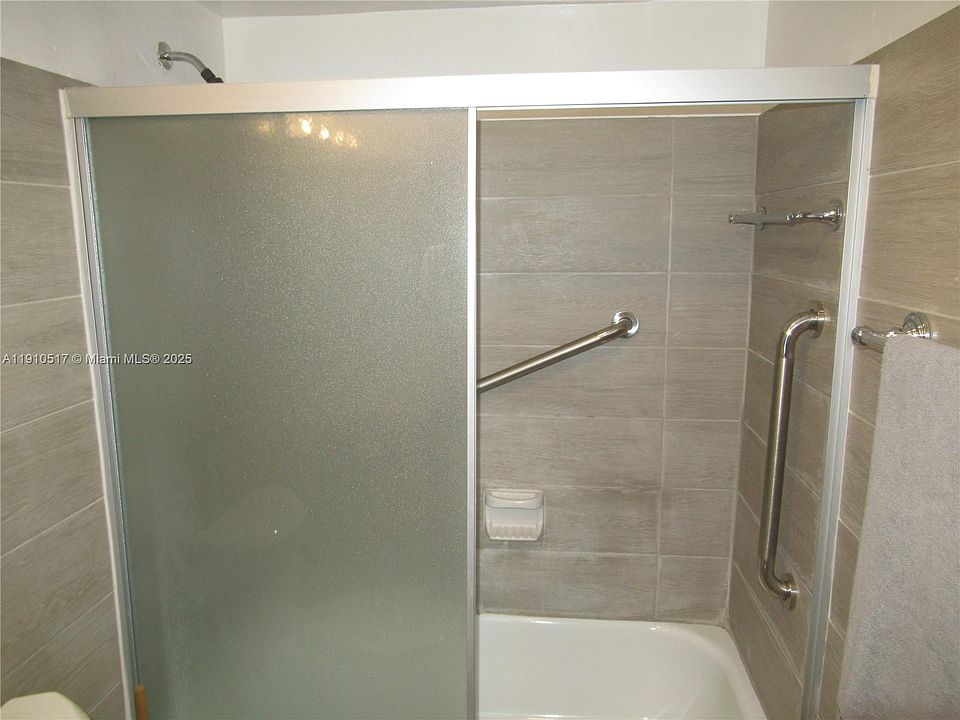 1st image of 581 Blue Heron Dr #581309B