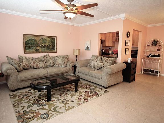 2nd image of 51 Windsor #C