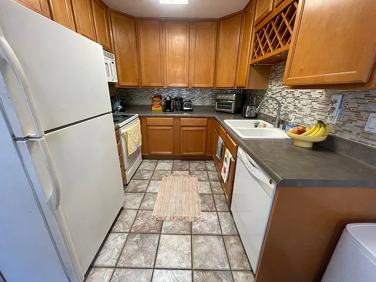 4115 Fanuel St #2 — Photo 12