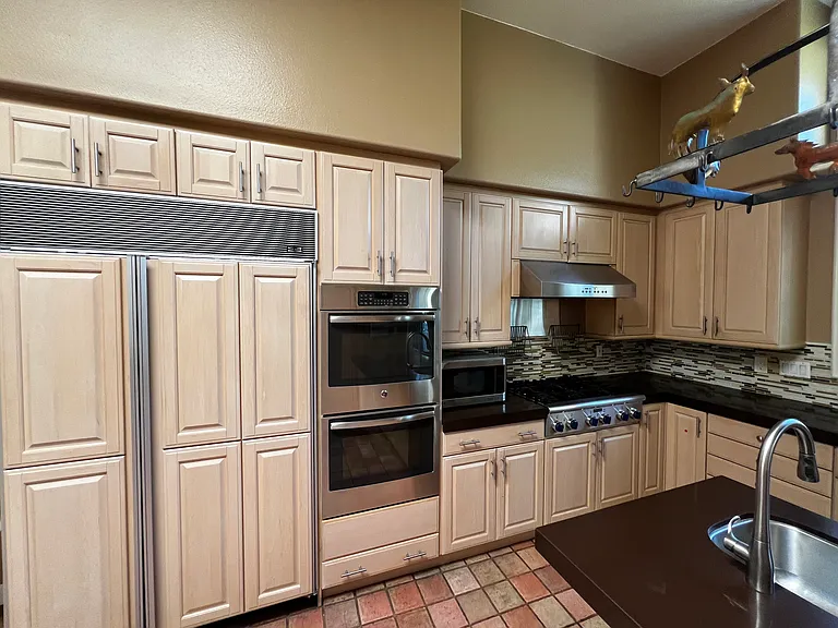 2357 Brookshire Ln — Photo 26