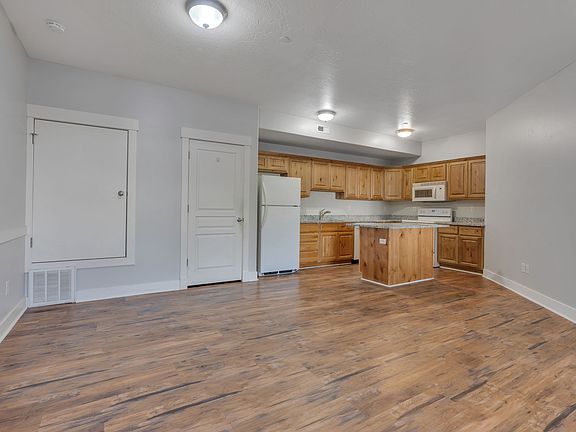3rd image of 389 S State St APT 16