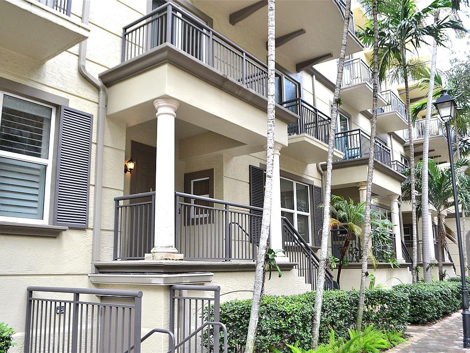 1st image of 2617 NE 14th Avenue #106
