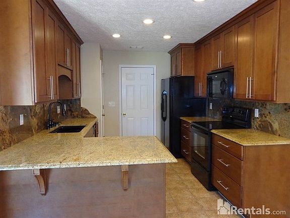 5th image of 3326 Perlino Dr