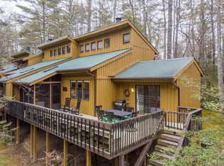26 Lonely Mountain Dr UNIT A, Sapphire, NC 28774