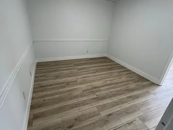 270 Clifton Rd, Kitchener, ON