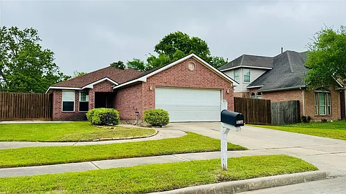 4007 Hunters Ridge Dr Photo 1