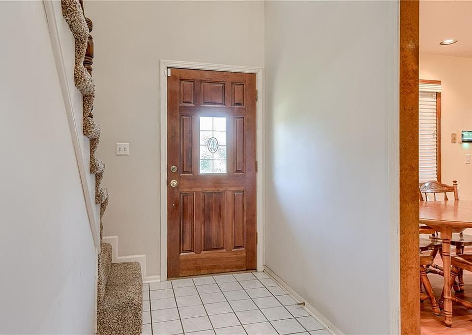 411 SW Windmill Ln, Lees Summit, MO 64082 | Zillow