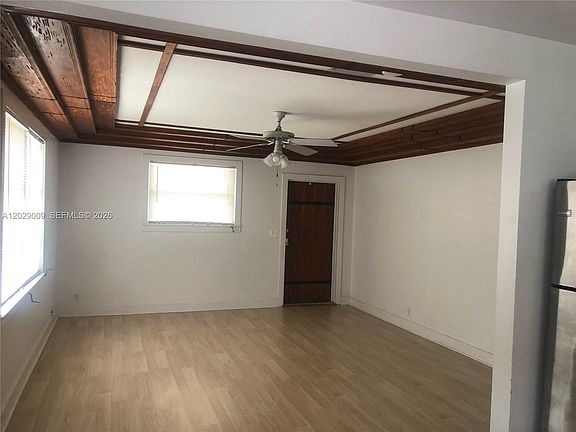 5th image of 1100 SW 10th St #1