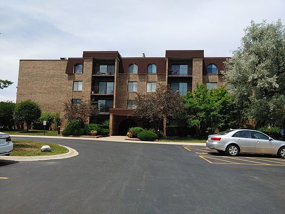 2nd image of 2100 Valencia Dr APT 202B