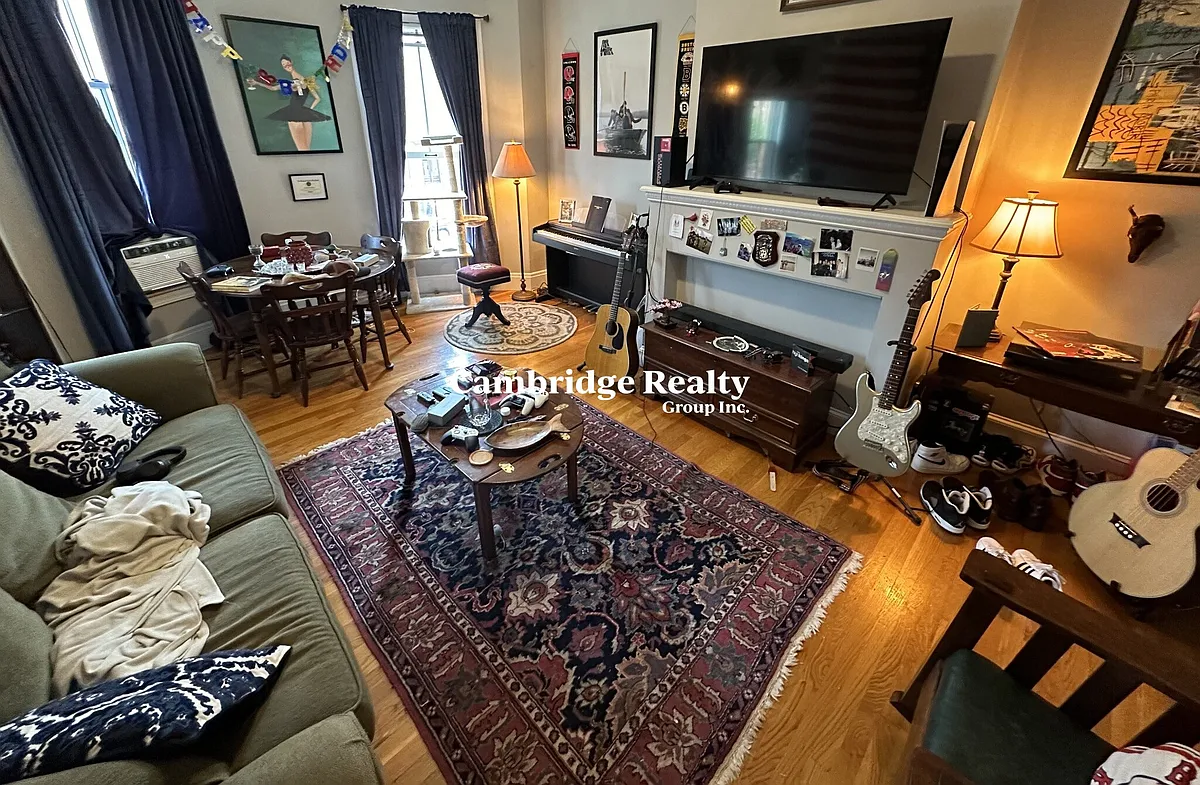 Building Photo - 669 Massachusetts Ave #2T