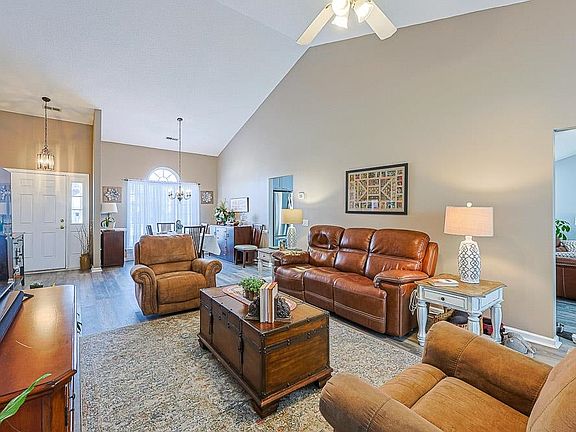 3rd image of 1088 Vestry Dr.