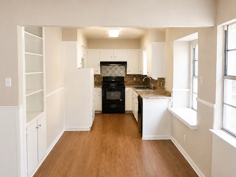 4200 Brambleton Pl — Photo 3