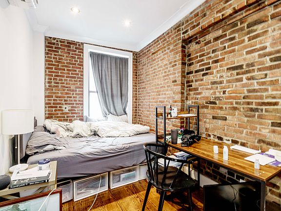 4th image of 211 1st Ave APT 8