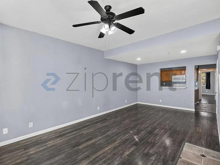 3443 Wells Rd — Photo 7
