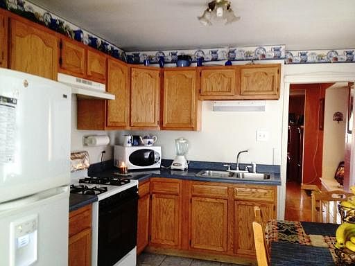 3rd image of 6042 S Menard Ave