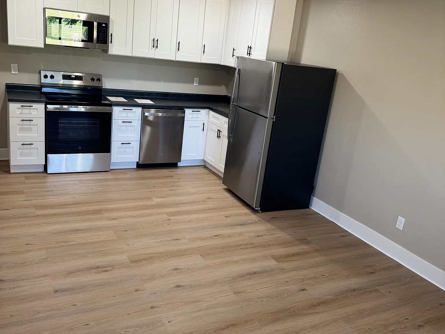 1 bed, 556 sqft, $1,150 — Photo 4