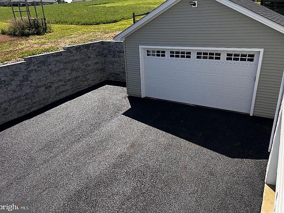 2nd image of 410 Shorbs Hill Rd