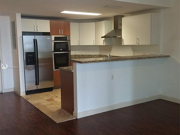 3rd image of 170 SE 14th St APT 2307