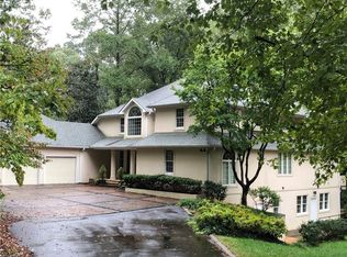 1850 Greenbrier Rd, Winston Salem, NC 27104