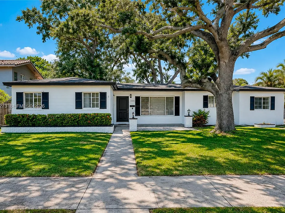 3610 SW 106th Ave