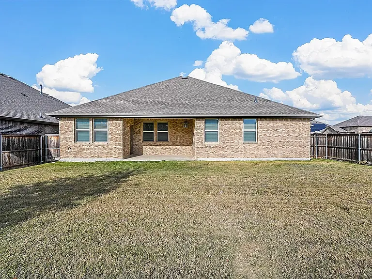 6100 Brunswick Dr — Photo 11