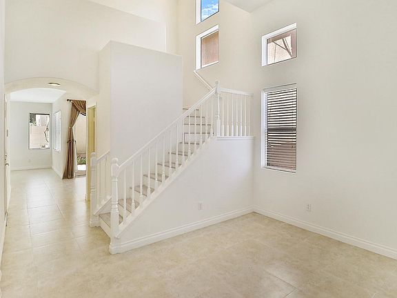 3rd image of 5505 Salerno Dr
