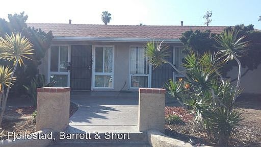2nd image of 4484-86 Clairemont Dr