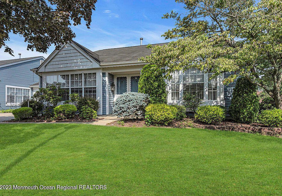 1st image of 1134B Thornbury Lane