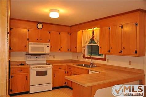 5th image of 1001 River View Dr