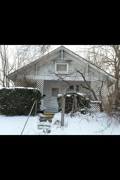 1st image of 4917 E 31st St