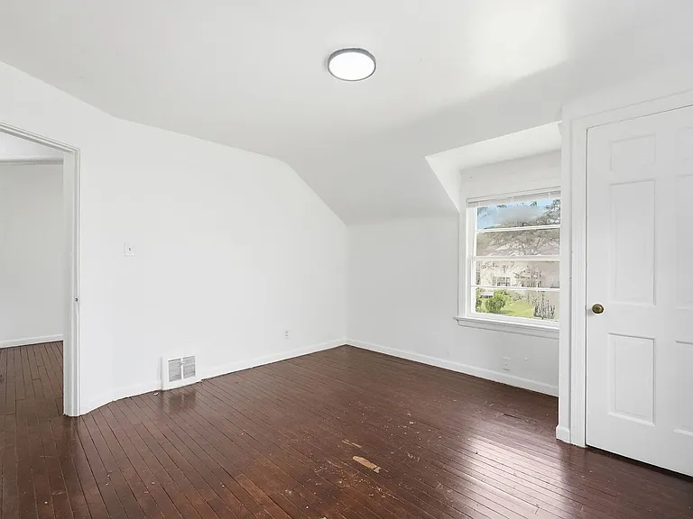 4029 Weisser Park Ave — Photo 24