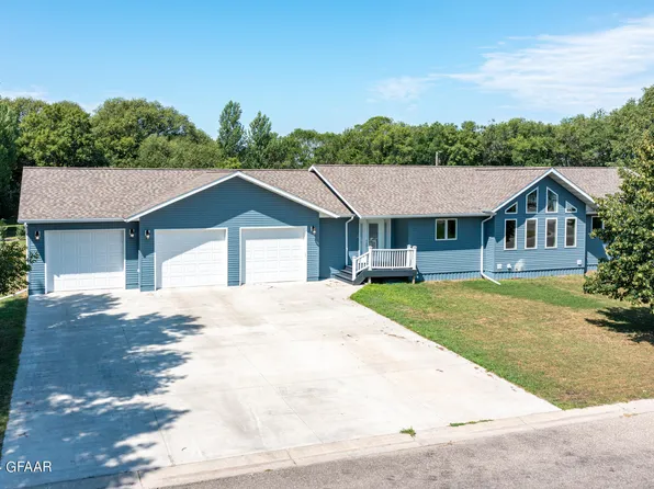 100 Washington Ave, Hatton, ND 58240