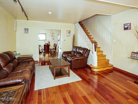 5th image of 1225 E 89th St