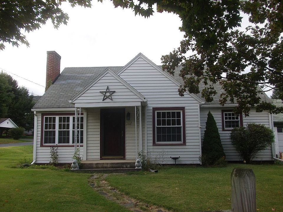 Cozy Cape Cod