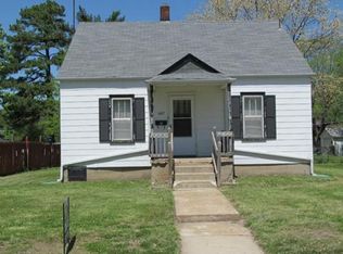 407 W Franklin Ave, Owensville, MO 65066