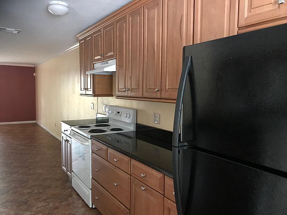 4th image of 7760 Country Pl