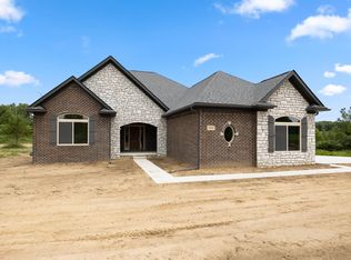 5191 Silver Hill Dr, Dryden, MI