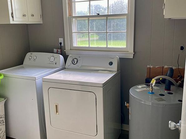 40 Viking Dr