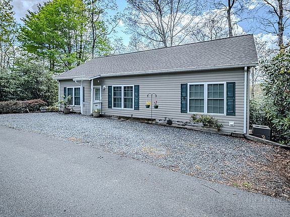 2nd image of 171 Elderberry Loop