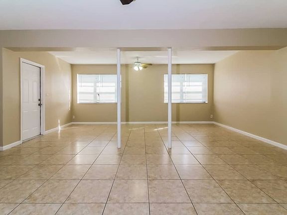 3rd image of 960 NW 181st St