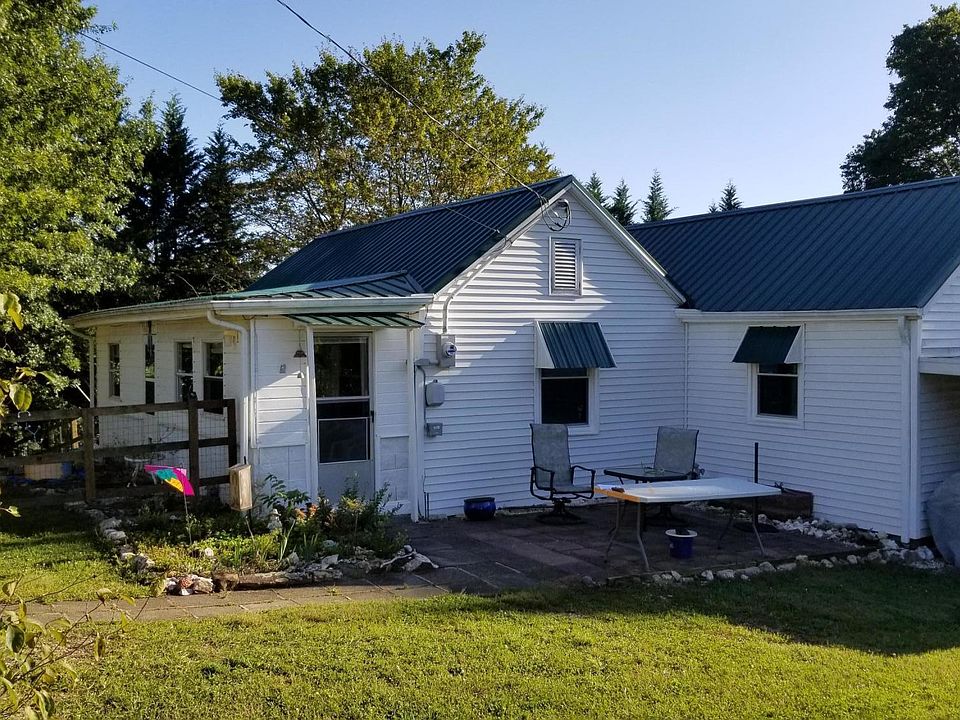 1st image of 160 Law St