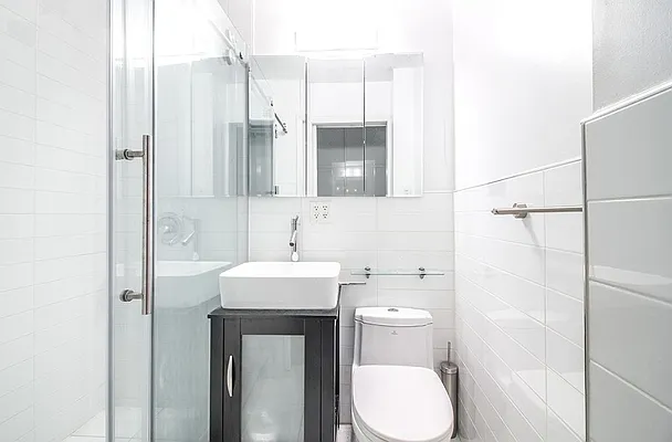 Rented by Keller Williams NYC | media 19