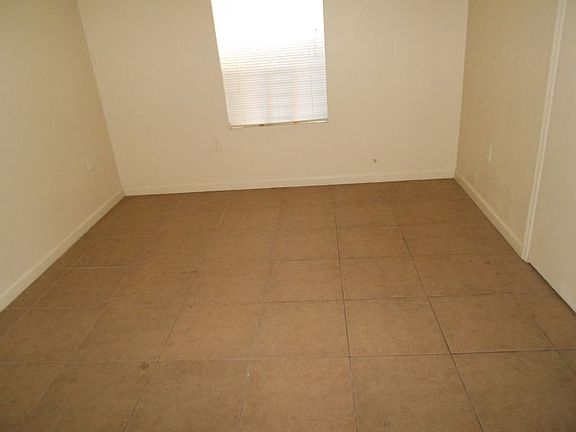 5th image of 4117 Trenton St APT B