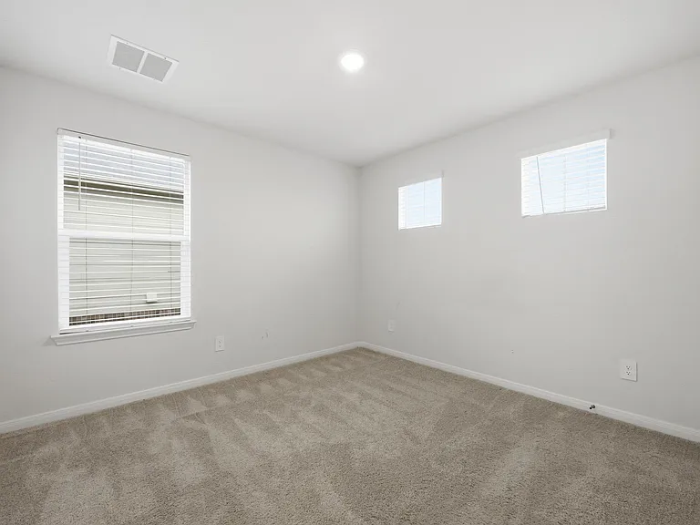 129 Briggs Ln — Photo 22
