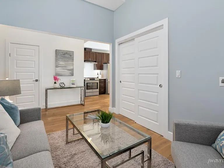 327 Arlington St — Photo 13