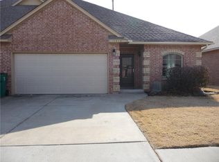 11414 NW 121st Pl, Yukon, OK 73099