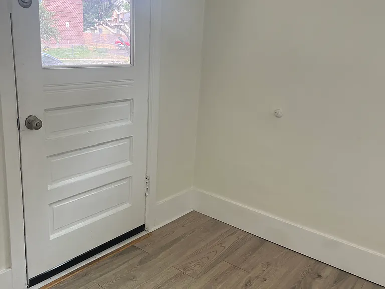 843 S Roberta St #A — Photo 3